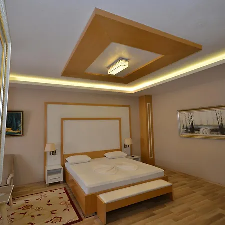 Hotel Veri 4*